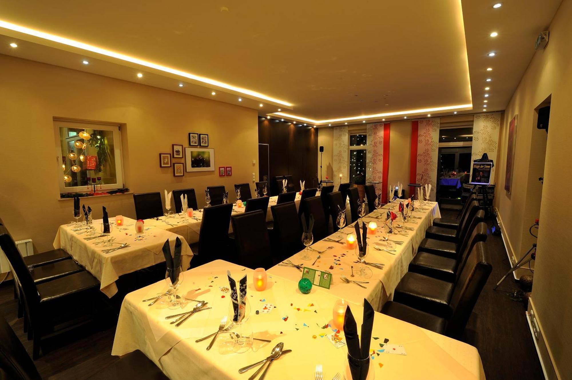 Hotel Zur Heidebluete Hambuhren ภายนอก รูปภาพ