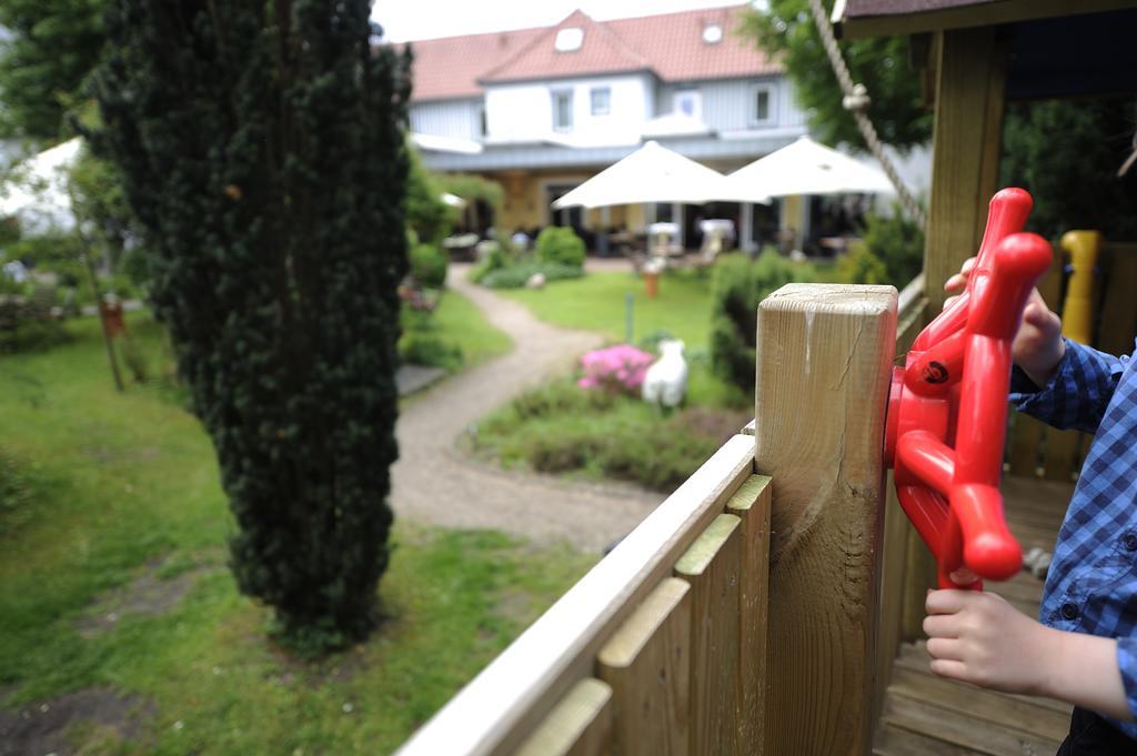 Hotel Zur Heidebluete Hambuhren ภายนอก รูปภาพ