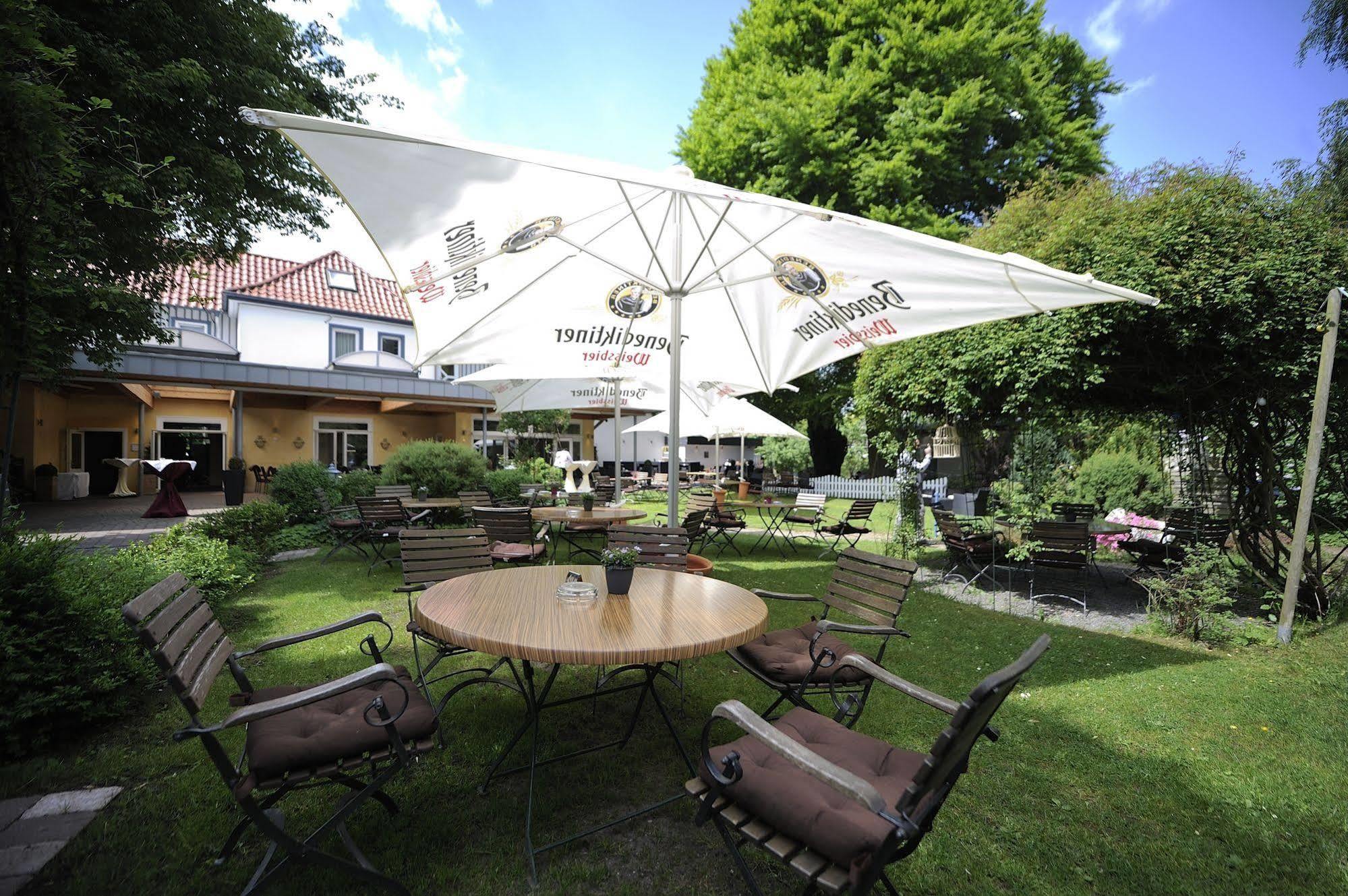 Hotel Zur Heidebluete Hambuhren ภายนอก รูปภาพ
