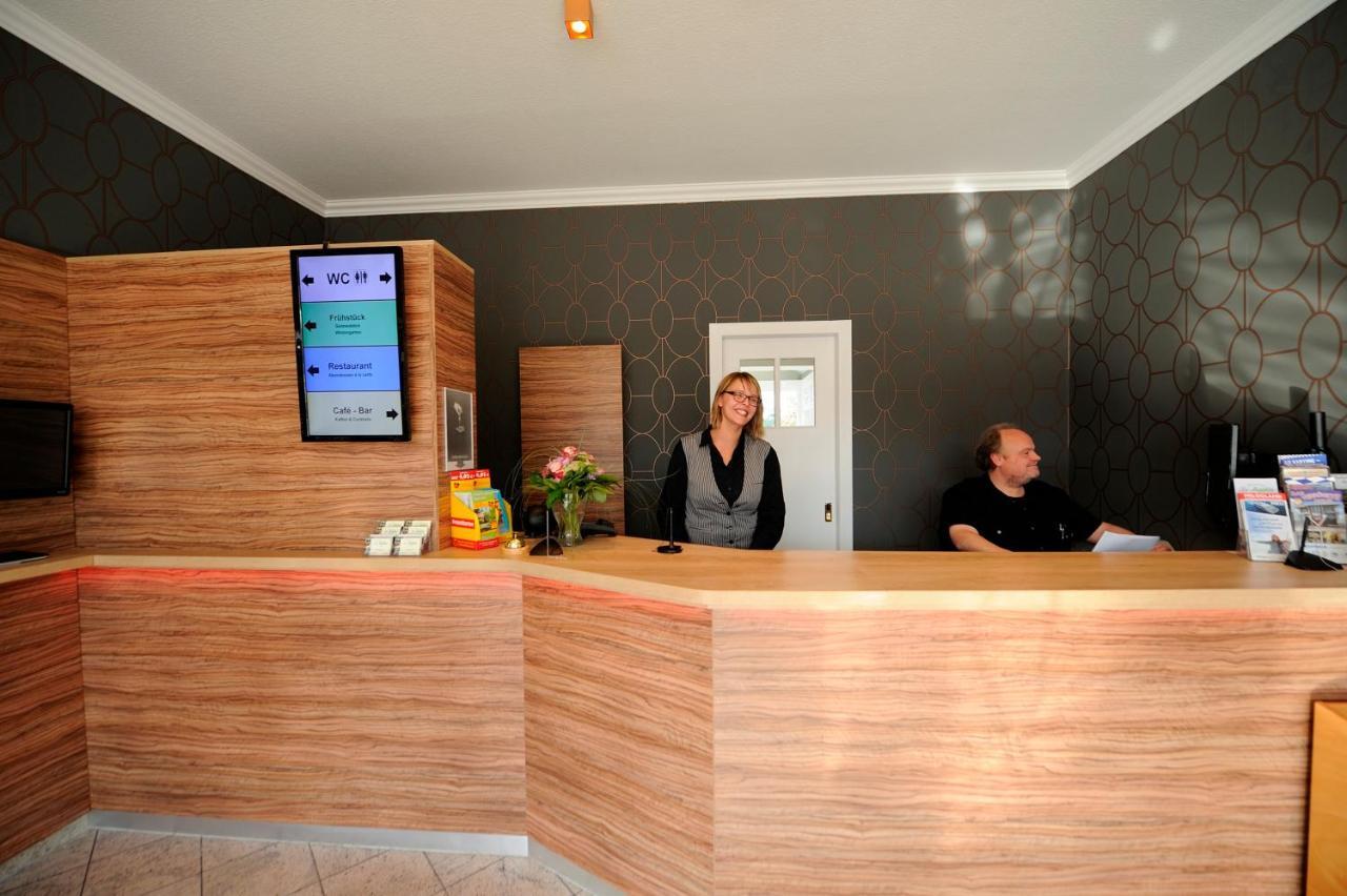 Hotel Zur Heidebluete Hambuhren ภายนอก รูปภาพ